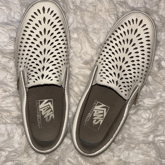 Vans Shoes - VANS UltraCush Classic Slip-On DX - Havana Perforated White Leather, Size 8